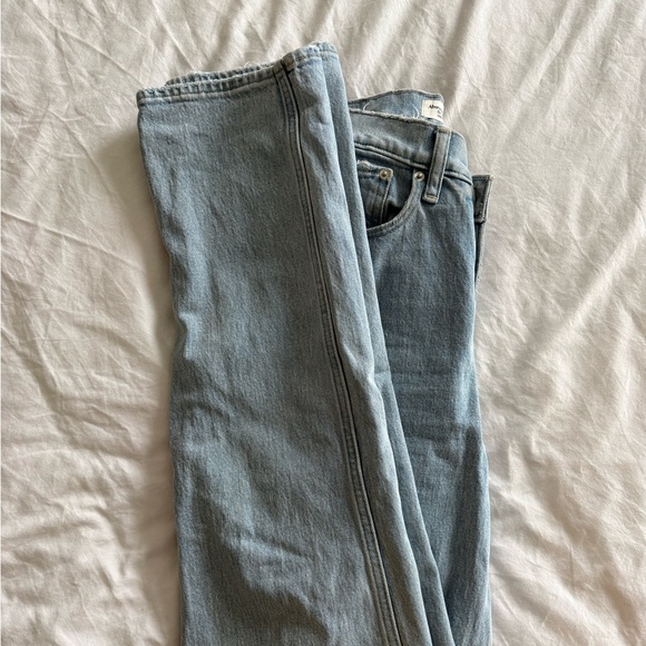 Abercrombie 90s Ultra High Rise Straight Jeans Light Wash - Picture 3 of 3